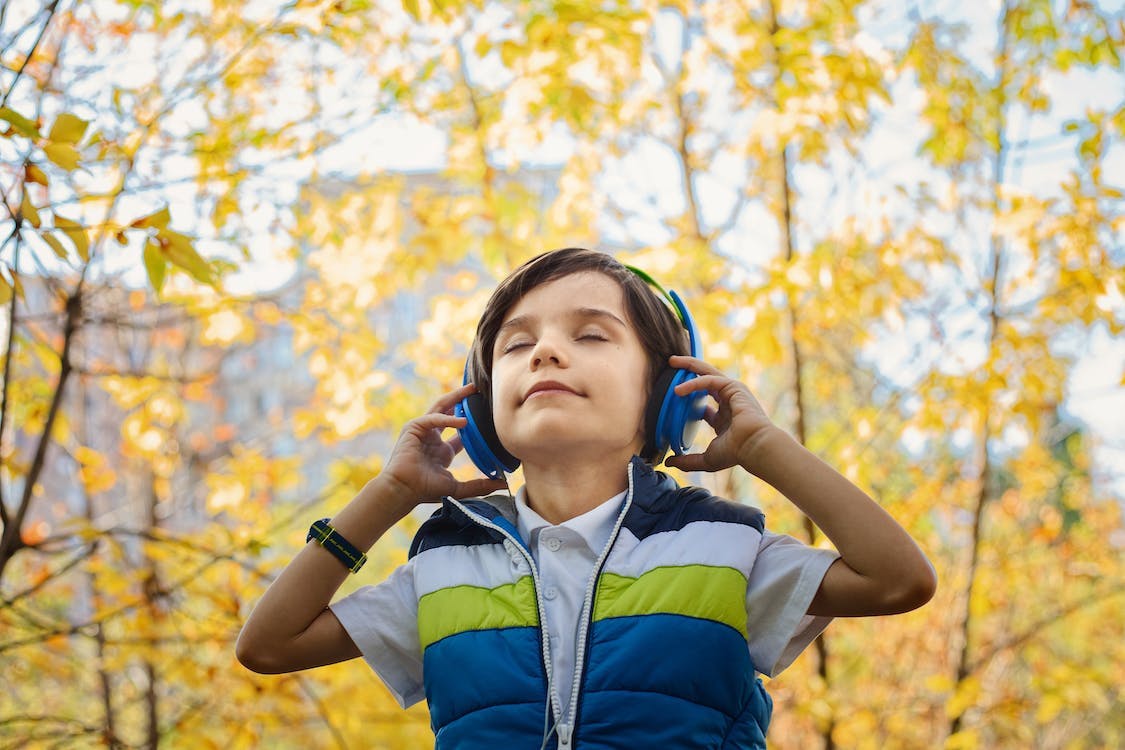 How Music Therapy Teaches Self-Control and More for Children With ADHD